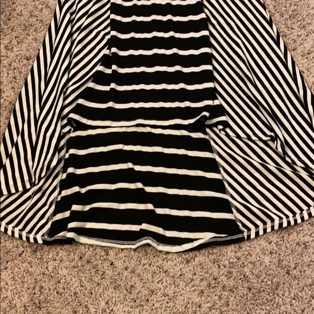 Striped High/Low Skirt - Picture 3 of 4
